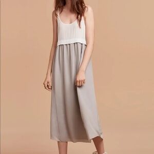 Aritzia Wilfred Bisous Maxi Dress Women’s Size XS 100% Silk White & Gray